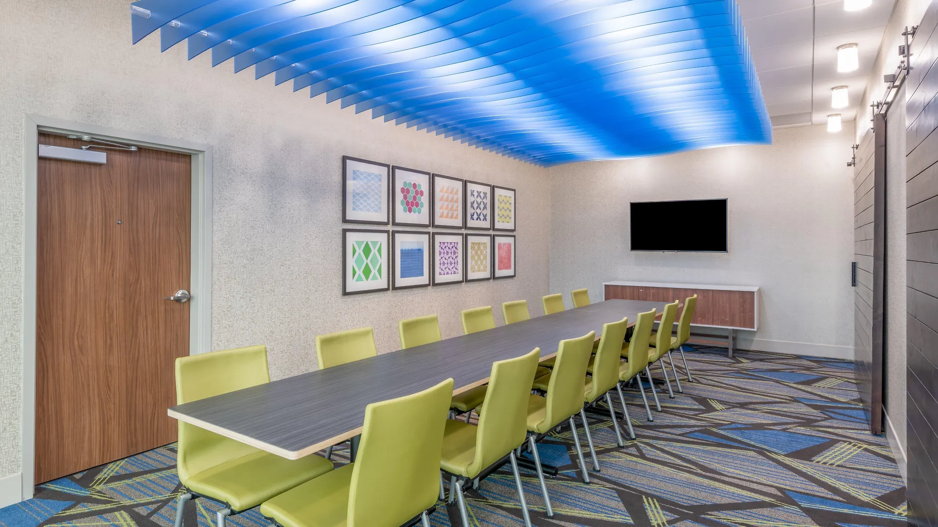 Holiday Inn Express & Suites - Phoenix - Airport North By Ihg